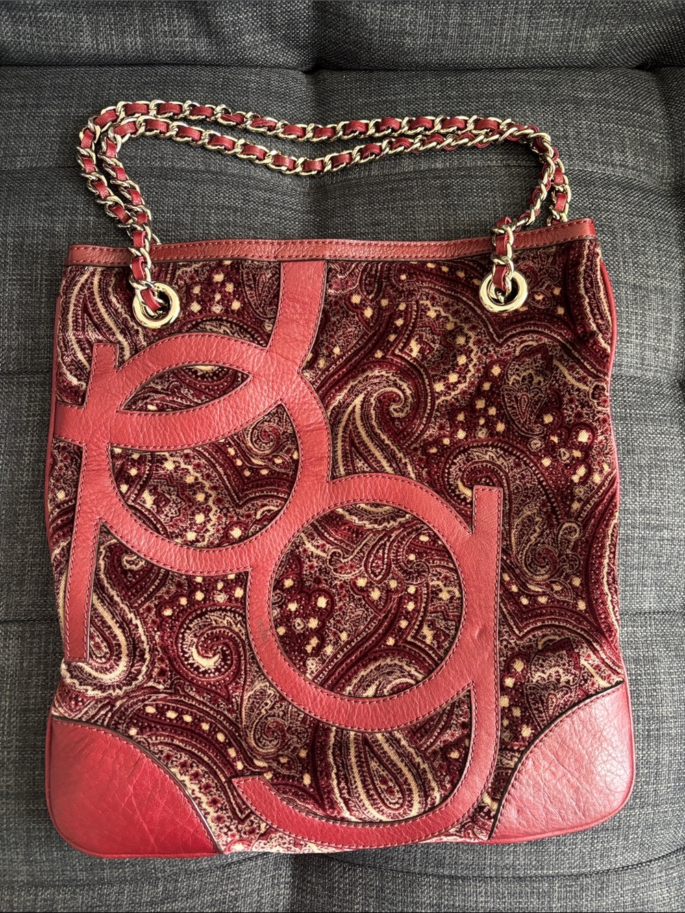 Red Paisley-Pattern Chain Shoulder Bag